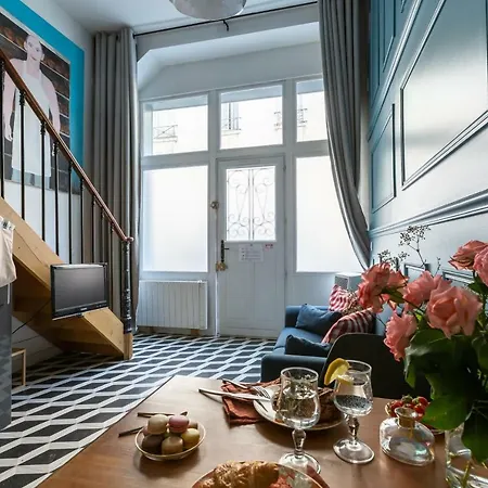 Artisan Lofts Near Marais-3